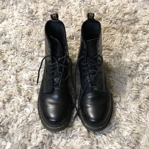 Dr. Martens Airwalk boots
